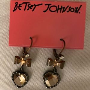 Rare Betsey Johnson Heart Earrings